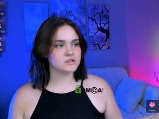leila-pur webcam