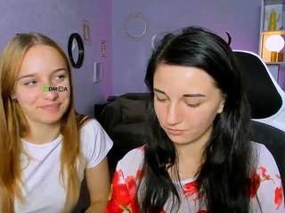  aurora-lily chat room