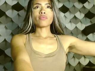 hairyparadise's CamSoda show and profile