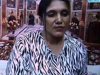 indiansexylady4u live cam profile