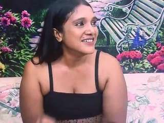 indiansexylady4u webcam