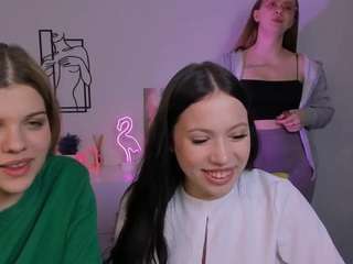  mila-glow chat room