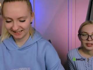 mila-glow Live Webcam on CamSoda