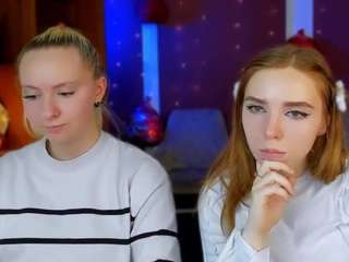 mila-glow Live Webcam on CamSoda