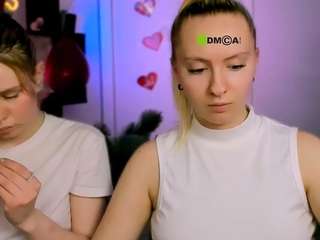 mila-glow's CamSoda show and profile