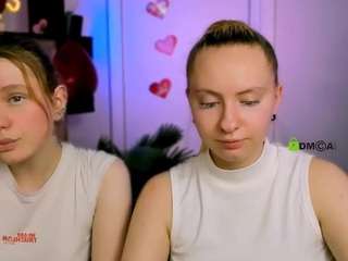 mila-glow's CamSoda show and profile