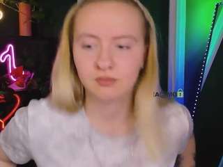 le modèle mila-glow est en webcam porno dans un show sur le site camsoda, il possède les tags suivants: ahegao,sexy,lingerie,lovense,massage,naked,normal,ohmibod,oil,pov,sex toys,skinny,anal toys,smoking,solo,spank,spanking,striptease,tease,toys