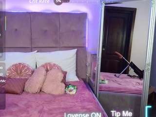 NicoleBond