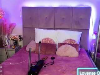 nicolebond webcam model