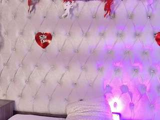 red-pandaa Live Webcam on CamSoda