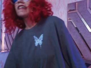 red-pandaa webcam model
