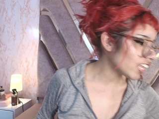 red-pandaa - Live HD Webcam