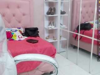  zoe-cortez chat room