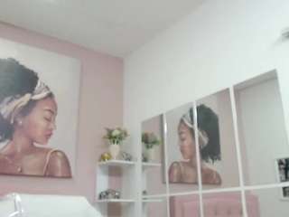 zoe-cortez Live Webcam on CamSoda