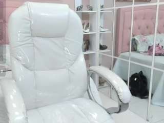 zoe-cortez live cam profile