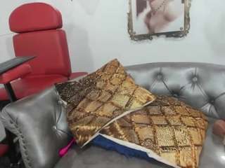 esmeralda-milf