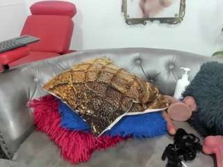 esmeralda-milf live cam preview
