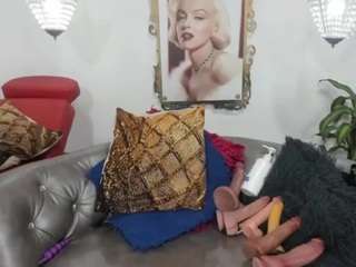 esmeralda-milf