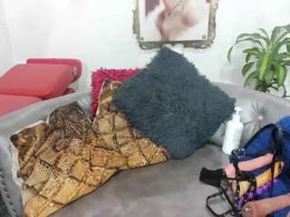 esmeralda-milf