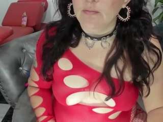 esmeralda-milf