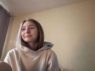 luciennebronaugh webcam