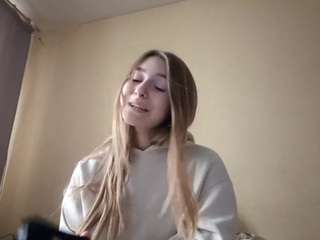 luciennebronaugh webcam