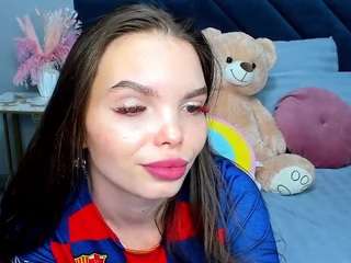 curvy-dynamite webcam