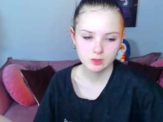 leilashynest from CamSoda