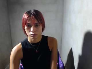 lyrielle-sweet Live Webcam on CamSoda