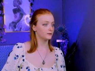 milana-red1 Live Webcam on CamSoda