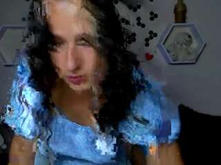 alma-black1 webcam