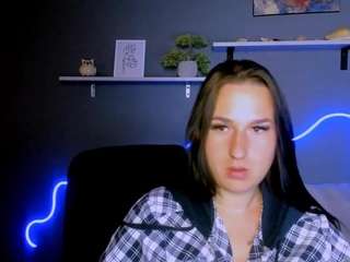 alma-black1 Live Webcam on CamSoda