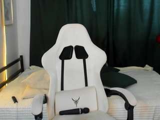 annagrees's CamSoda show and profile