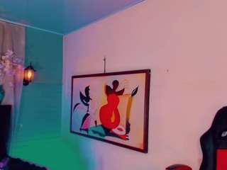 Ten model jest teraz na żywo. chanell-sexyass