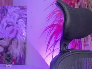 le modèle katemoos est en webcam porno dans un show sur le site camsoda, il possède les tags suivants: amateur,shemale,no smoking,nude,orgasm,saliva,schoolgirl,sex toys,sexmachine,skinny,ass,small tits,squirt,tattoos,teen (18+),toys,twerk,twerking,nerd,natural