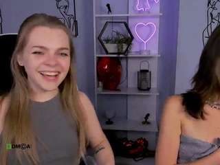  kitniss-dreamy chat room