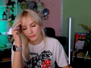  kitniss-dreamy chat room