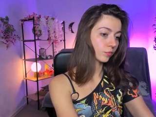 kitniss-dreamy Live Webcam on CamSoda