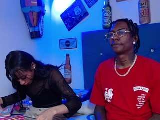 lili-and-breazer webcam