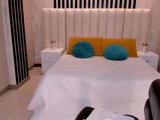 lucyweiss Live Webcam on CamSoda