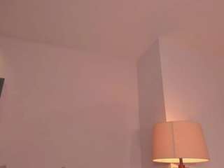 Live Sex Chat with LucyWeiss (@lucyweiss)