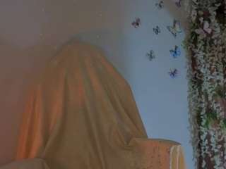 malihaier's CamSoda show and profile