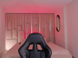 mayamoretti live webcam show
