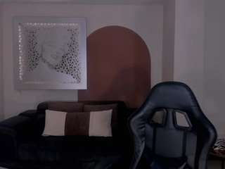 mayamoretti live webcam show
