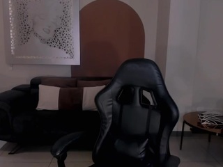 mayamoretti live webcam show