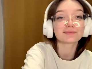  taylornivala chat room