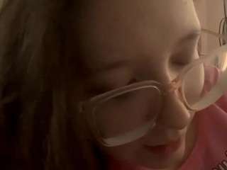 taylornivala live cam profile