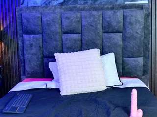yoursubmissivee webcam