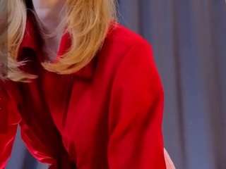 sue-holland's CamSoda show and profile