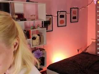 sue-holland live webcam show